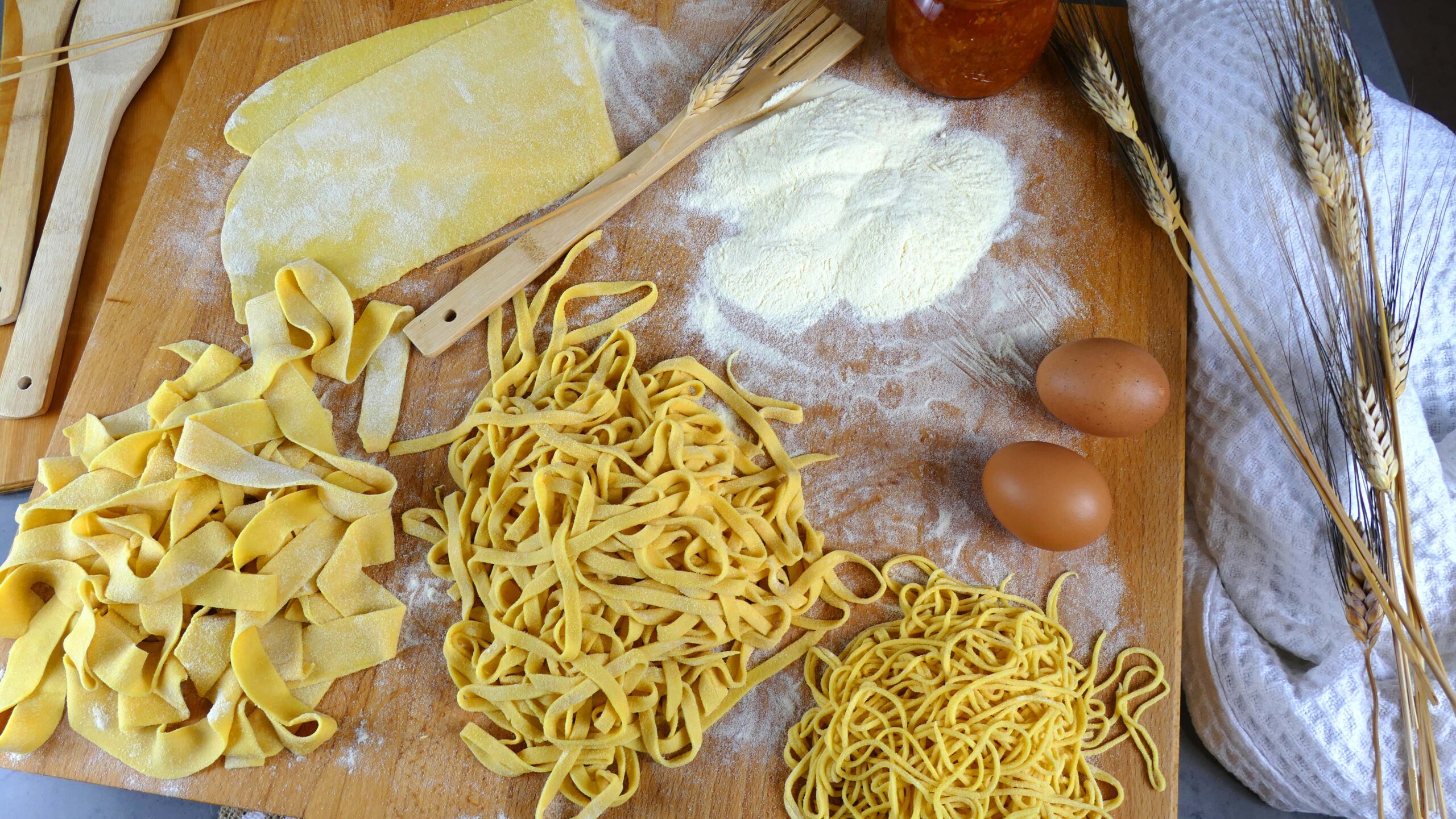 Pasta Fatta in Casa: Ricetta e Tecnica di Produzione Passo Passo